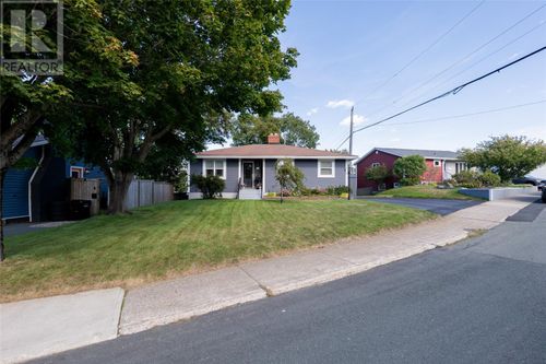 21 Grieve St, Saint Johns, NL, A1E3V8 | Card Image