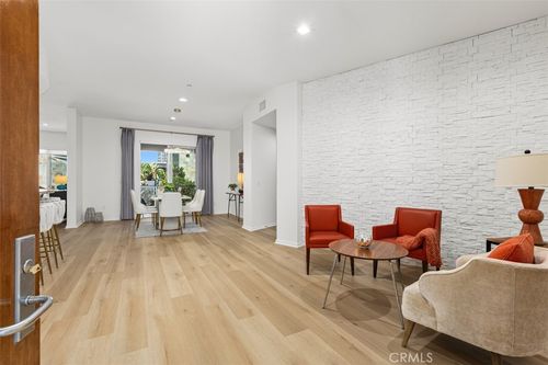 220-21 Gramercy, Irvine, CA, 92612-0008 | Card Image