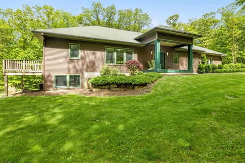 240 Brady Rd, Warwick, NY, 10990-3903 | Card Image