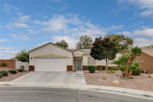 6142 Glamorous Ct, North Las Vegas, NV, 89031-3503 | Card Image