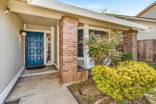 1612 Alnwick Dr, Roseville, CA, 95747-7044 | Card Image