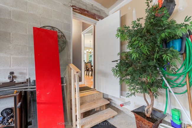 3 Xavier Crt, House other with 7 bedrooms, 5 bathrooms and 4 parking in Brampton ON | Image 38