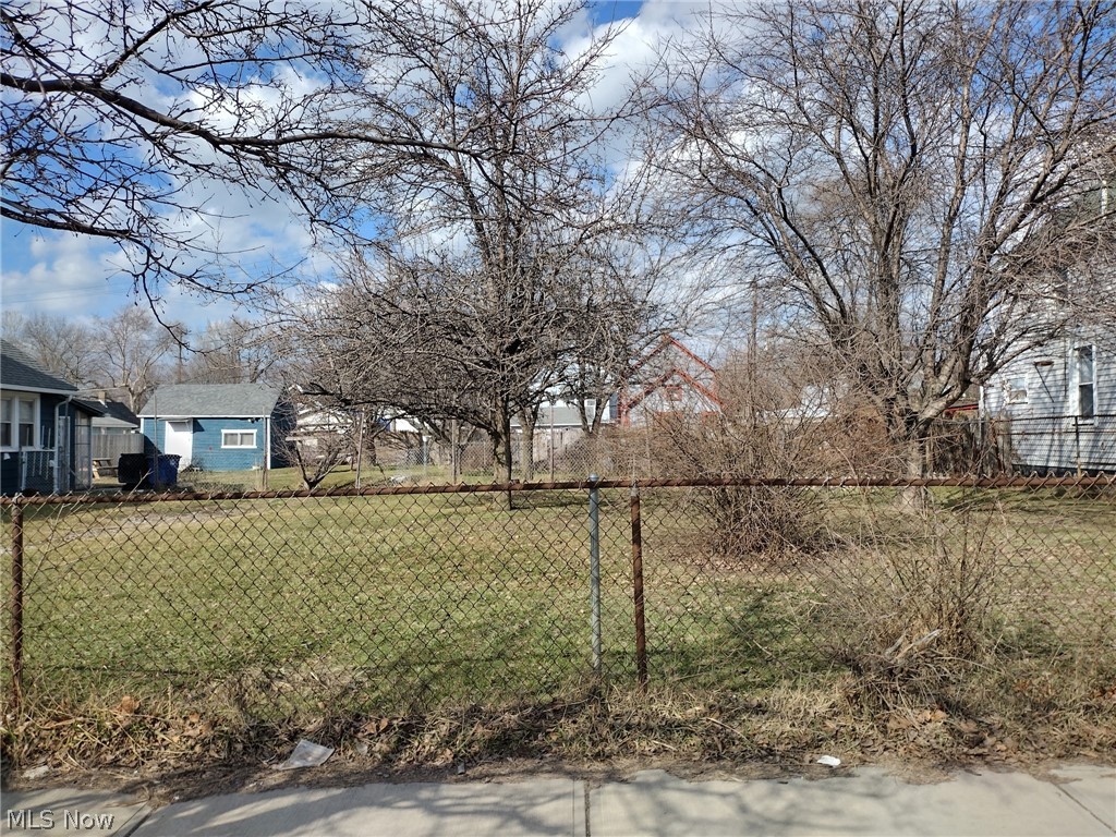 Land in Cleveland 3