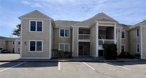 unit-2e-70 Turner St, Warwick, RI, 02886-3629 | Card Image