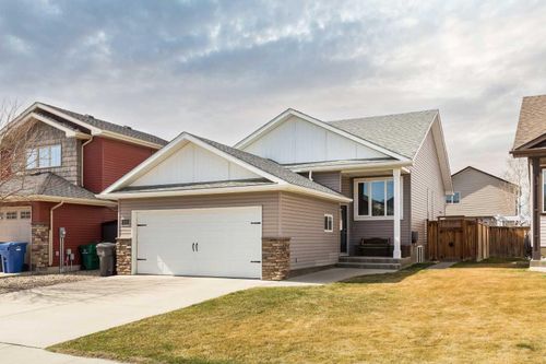 570 Edinburgh Rd W, Lethbridge, AB, T1J4Z7 | Card Image