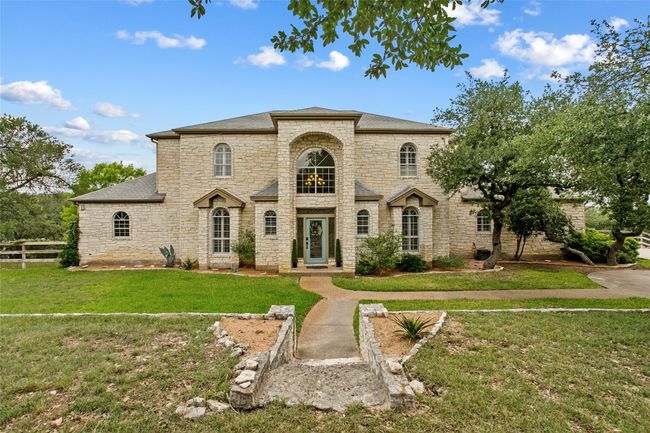 Gorgeous, stately home on 2.3 acres | Image 37