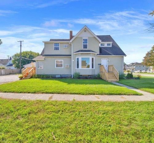 1732 10th Ave, Port Huron, MI, 48060-3102 | Card Image