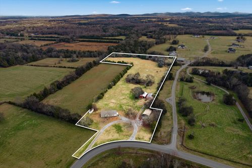 9643 Midland Rd, Bell Buckle, TN, 37020-6026 | Card Image