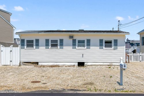 8 Ralph Ln, Manahawkin, NJ, 08050-5324 | Card Image