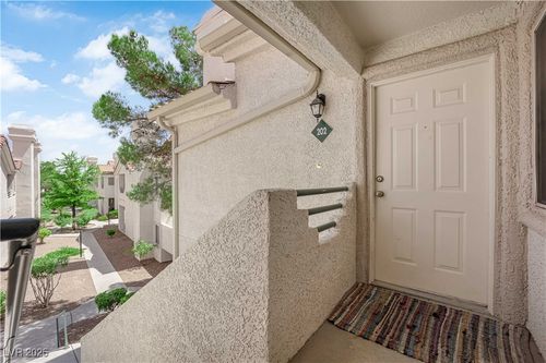 unit-202-840 Yacht Harbor Dr, Las Vegas, NV, 89145-5512 | Card Image