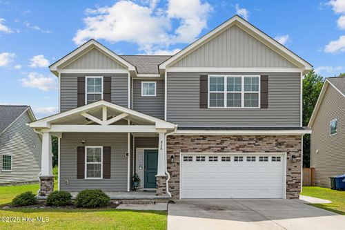 828 Knoll Cir, Greenville, NC, 27858-9568 | Card Image