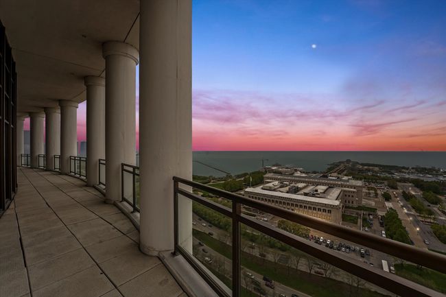 APT-2209 - 233 E 13 Th St, Condo with 2 bedrooms, 2 bathrooms and 1 parking in Chicago IL | Image 28