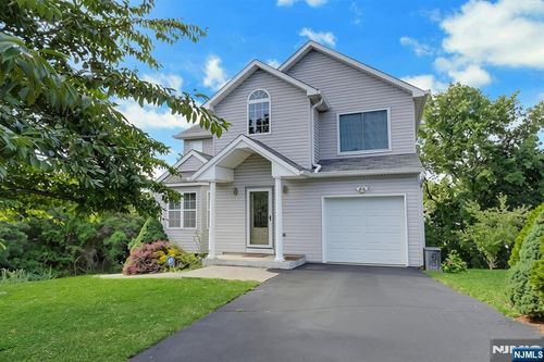 14 Summit Court, Hackensack, NJ, 07601 | Card Image