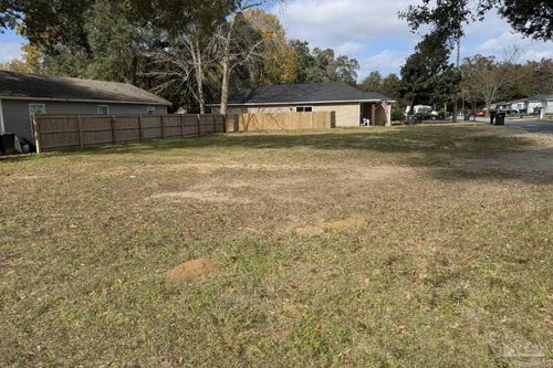 8411 Cherry Ave, Pensacola, FL, 32534-3603 | Card Image