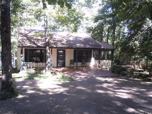 203 Peachtree Ln, Holly Lake Ranch, TX, 75765-7747 | Card Image