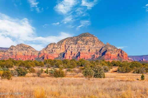 320 Aerie Rd, Sedona, AZ, 86336-3034 | Card Image