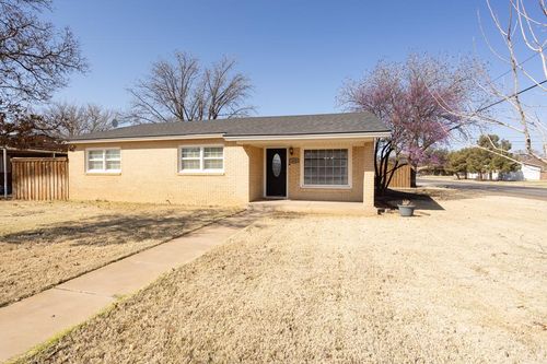 400 Sw 12th St, Seminole, TX, 79360 | Card Image