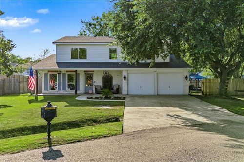 102 Saint John Cir, Covington, LA, 70433-1578 | Card Image
