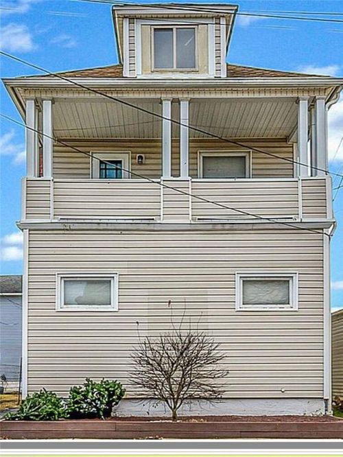 75 Oxford St, Hanover Twp, PA, 18706-3339 | Card Image