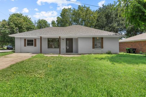 222 E Dennis St, Pilot Point, TX, 76258-4021 | Card Image