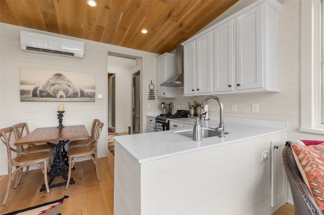 111 Moonstone Loop, House other with 2 bedrooms, 2 bathrooms and null parking in Highlands NC | Image 7
