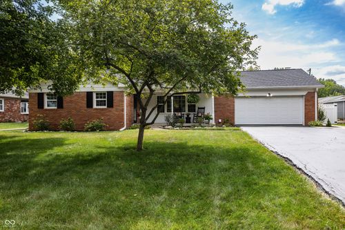 6821 Willoughby Ct, Indianapolis, IN, 46214-3622 | Card Image