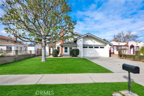 10411 Calle Independencia, Fountain Valley, CA, 92708-3709 | Card Image