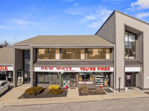 204-264 N Broadway, Salem, NH, 03079-2132 | Card Image