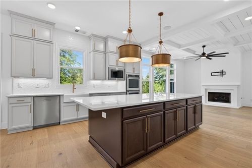 416 Nickajack Retreat Ln, Smyrna, GA, 30082-4714 | Card Image