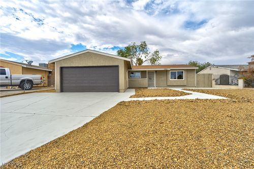 1004 Stone River Dr, North Las Vegas, NV, 89030-1600 | Card Image