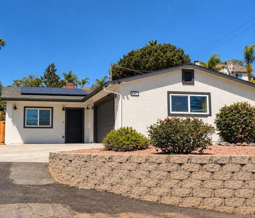 261 Hannalei Drive, Vista, CA, 92083 | Card Image