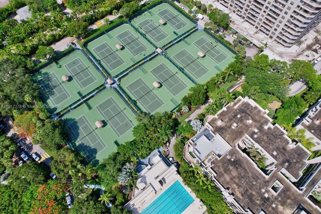 APT-200 - 201 Crandon Blvd, Condo with 3 bedrooms, 3 bathrooms and null parking in Key Biscayne FL | Image 18