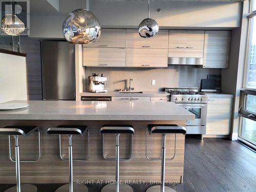 ph1027-55 Stewart St, Toronto, ON, M5V2V1 | Card Image