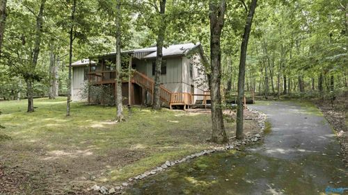 73 County Road 66, Fort Payne, AL, 35967-8028 | Card Image