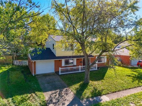 6946 Hubbard Dr, Dayton, OH, 45424-3564 | Card Image