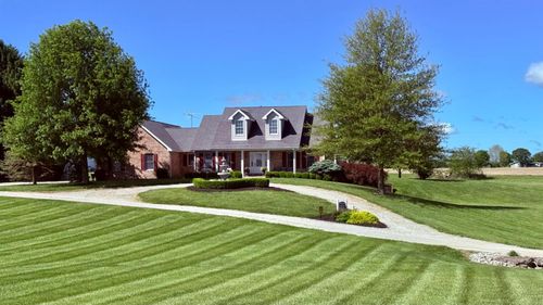7904 S State Road 129, Versailles, IN, 47042-9143 | Card Image
