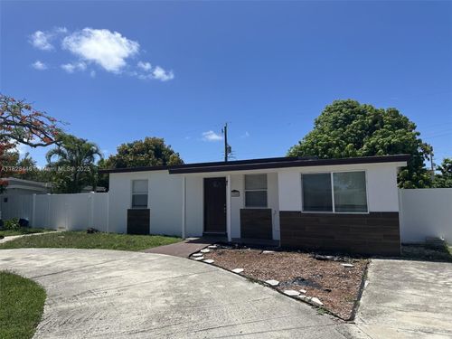 1754 Ne 48th Ct, Pompano Beach, FL, 33064-5808 | Card Image