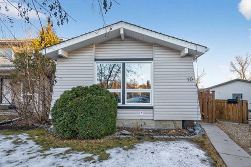 10 Deer Lane Bay Se, Calgary, AB, T2J5S8 | Card Image