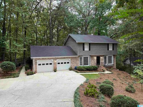 705 Bailey Brook Cir, HOOVER, AL, 35244-1702 | Card Image