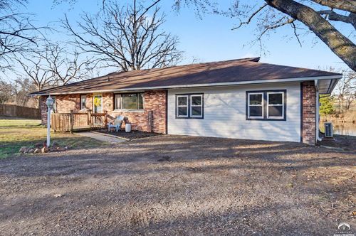 2079 N 1369th Rd, Eudora, KS, 66025-8130 | Card Image