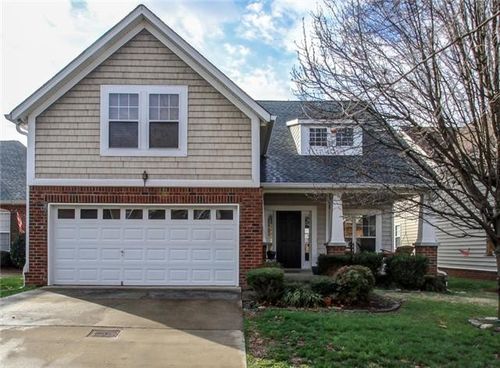 6832 Bridgewater Dr, Nashville, TN, 37221-4429 | Card Image