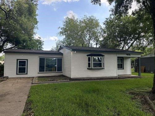1910 Little Street, La Marque, TX, 77568 | Card Image