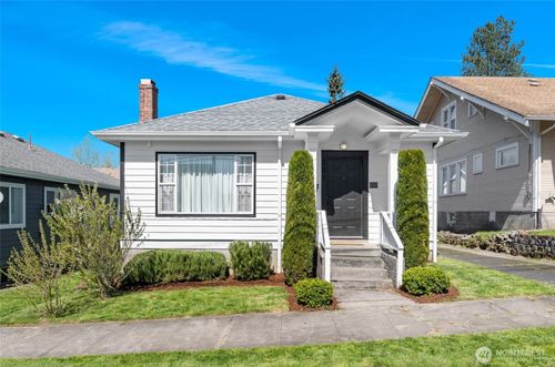 301 Columbia St, Kelso, WA, 98626-3503 | Card Image