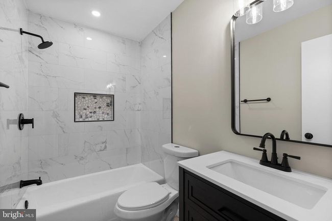 7517 Todd Pl, House other with 5 bedrooms, 3 bathrooms and null parking in MANASSAS VA | Image 7