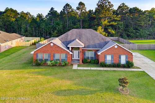 10335 Maple Cv, Ocean Springs, MS, 39565-6585 | Card Image