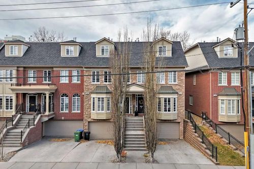 {{alt}} | Card Image