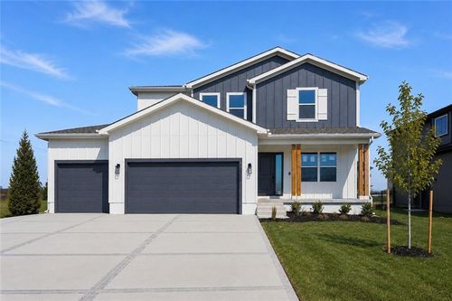 13458 W 179th Ter, Overland Park, KS, 66013-8529 | Card Image