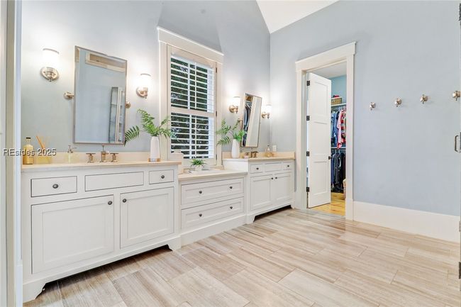 24 Carrier Blf, House other with 5 bedrooms, 5 bathrooms and null parking in Bluffton SC | Image 30