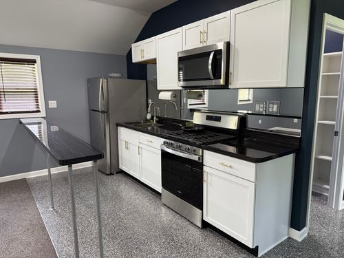 6N221 Virginia Rd, Roselle, IL, 60172-3200 | Card Image