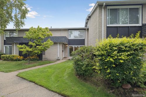 4-8721 Kennedy Circle North, Warren, MI, 48093 | Card Image